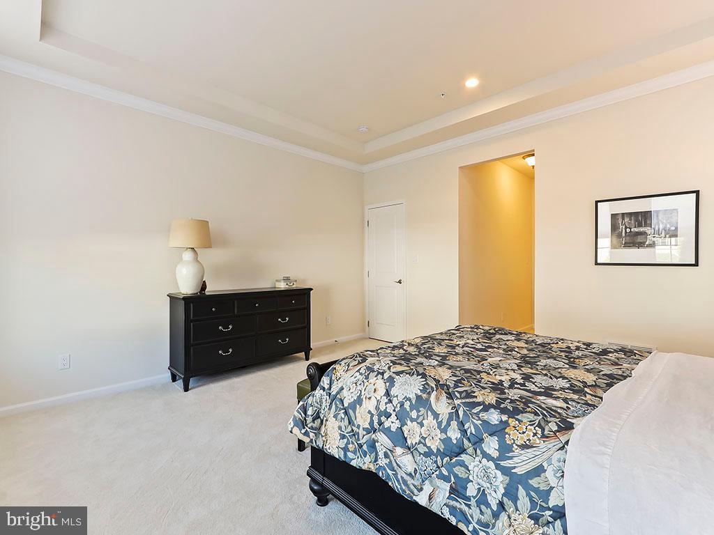 REGENCY AT HILLTOWN - Residential