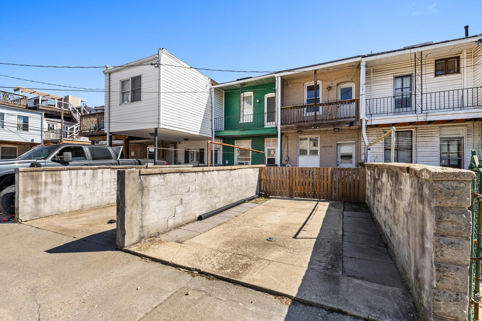 BREWERS HILL - Residential