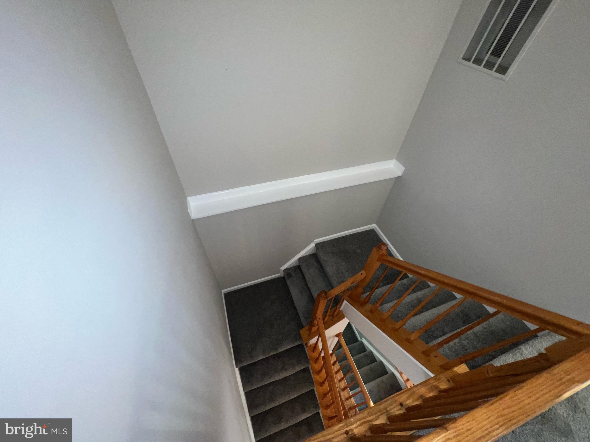 COLLEGE - Residential