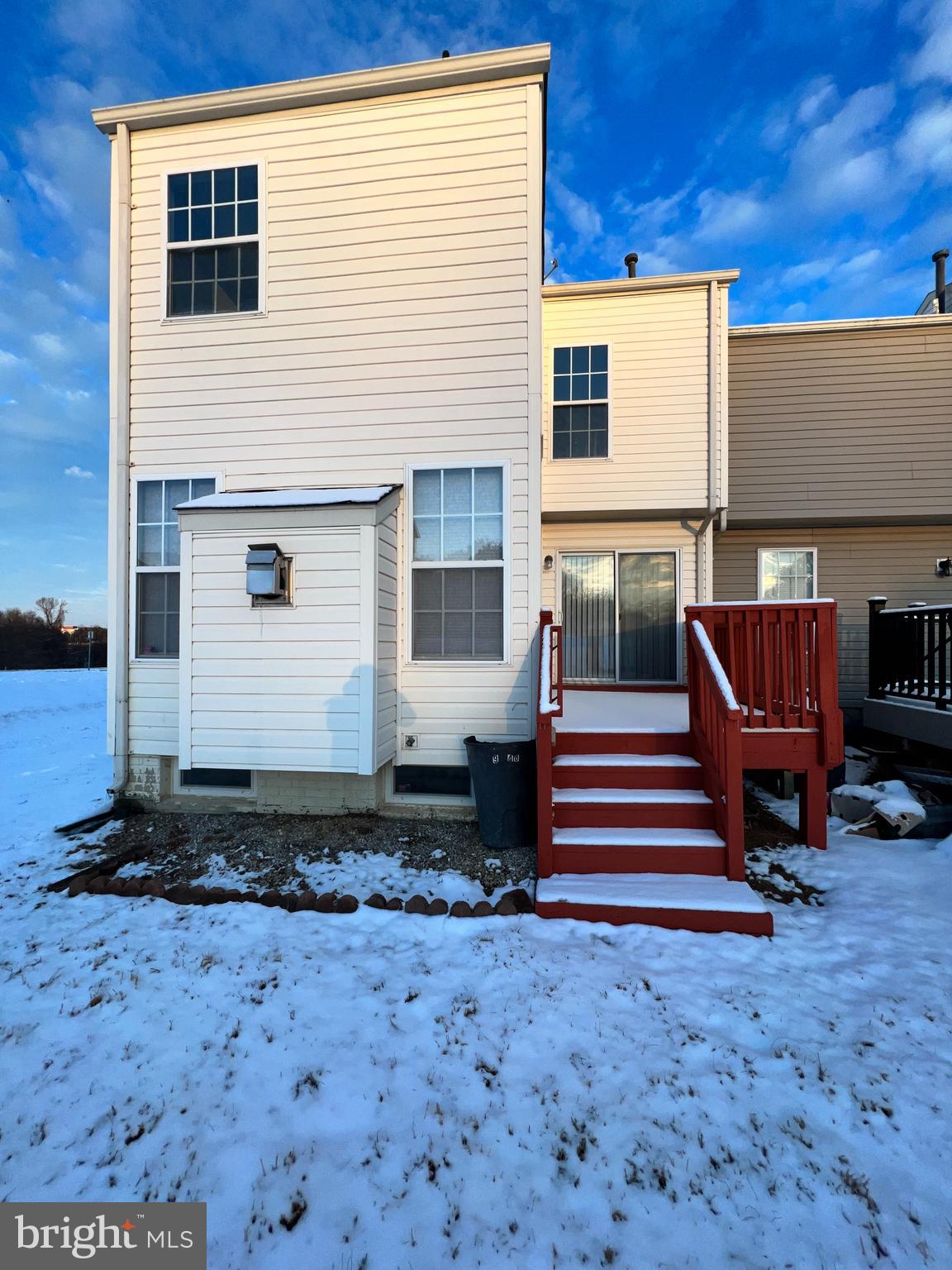 COLLEGE - Residential