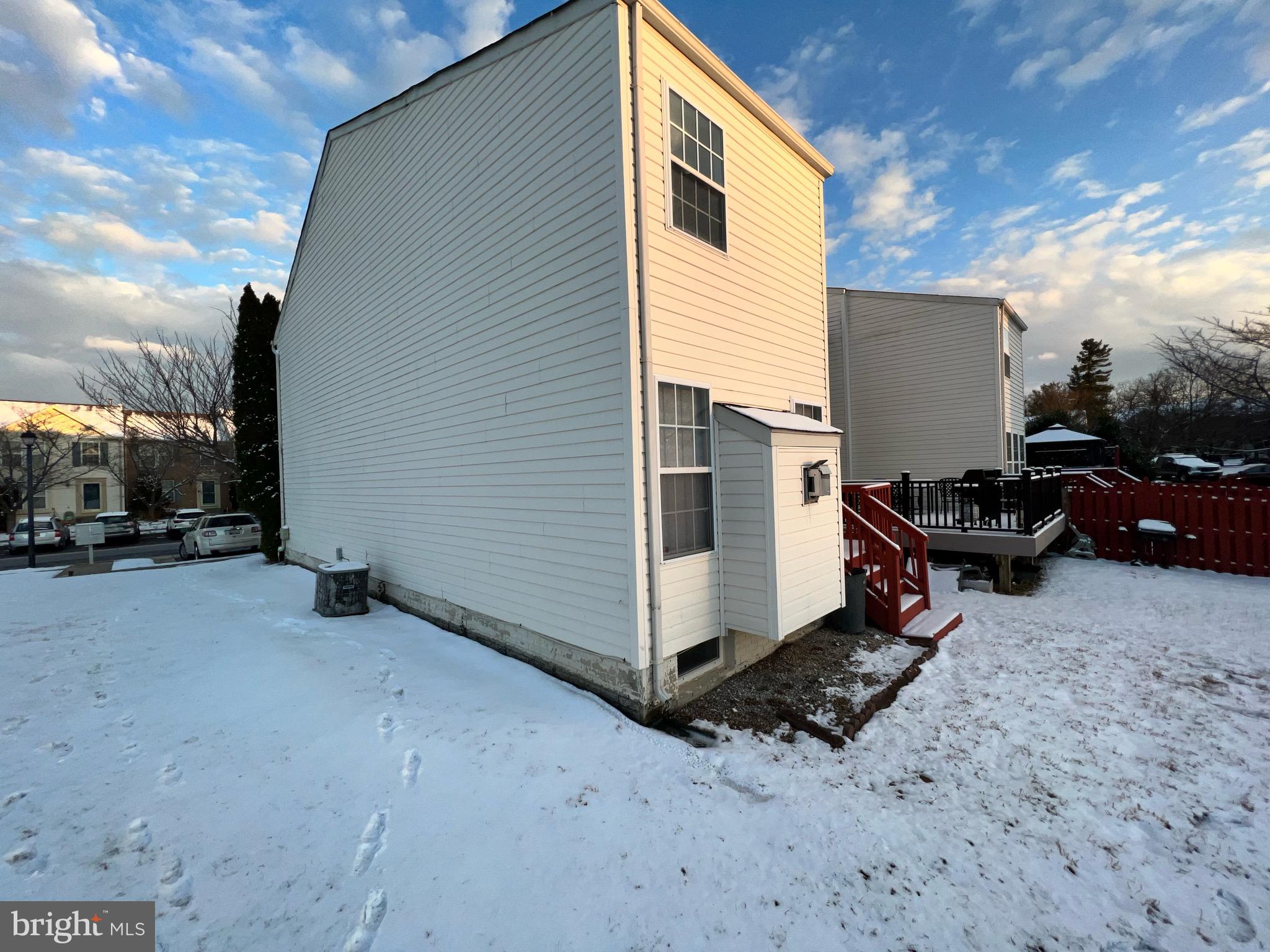 COLLEGE - Residential