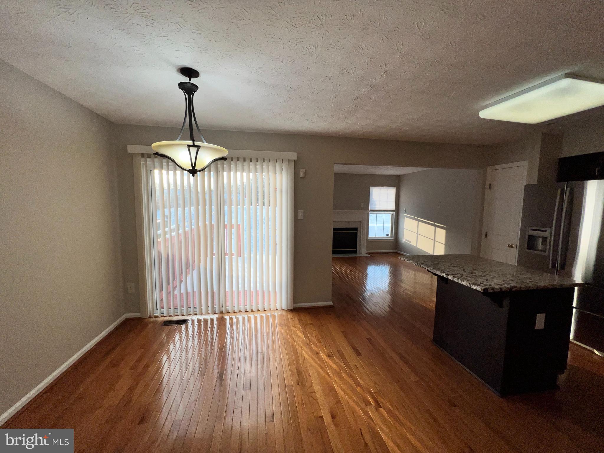 COLLEGE - Residential