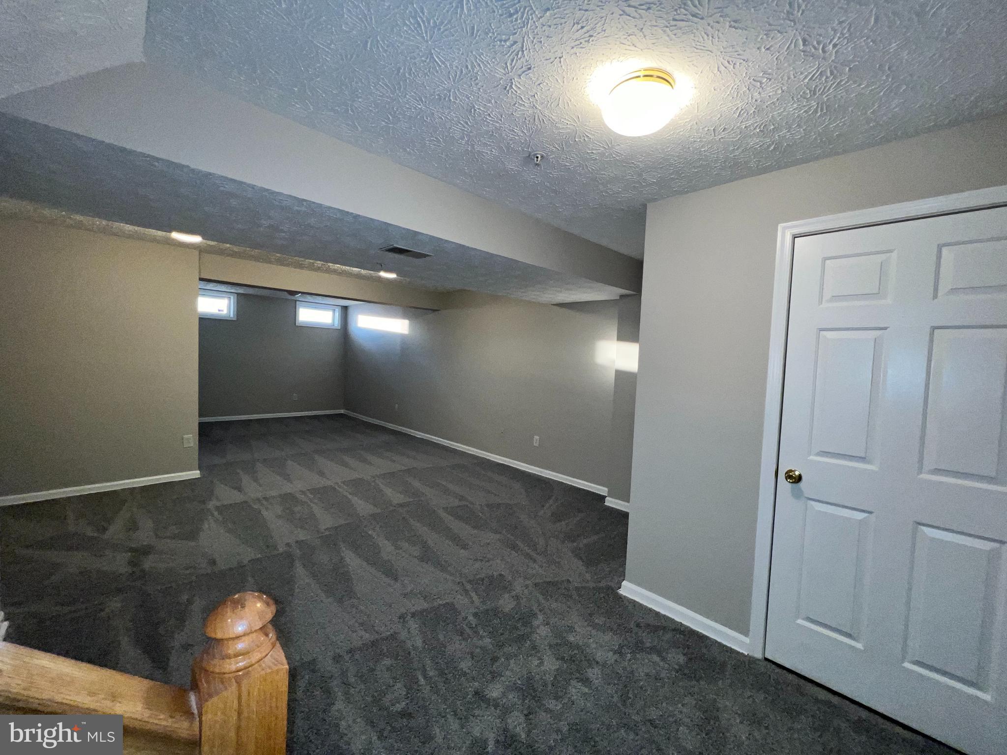 COLLEGE - Residential