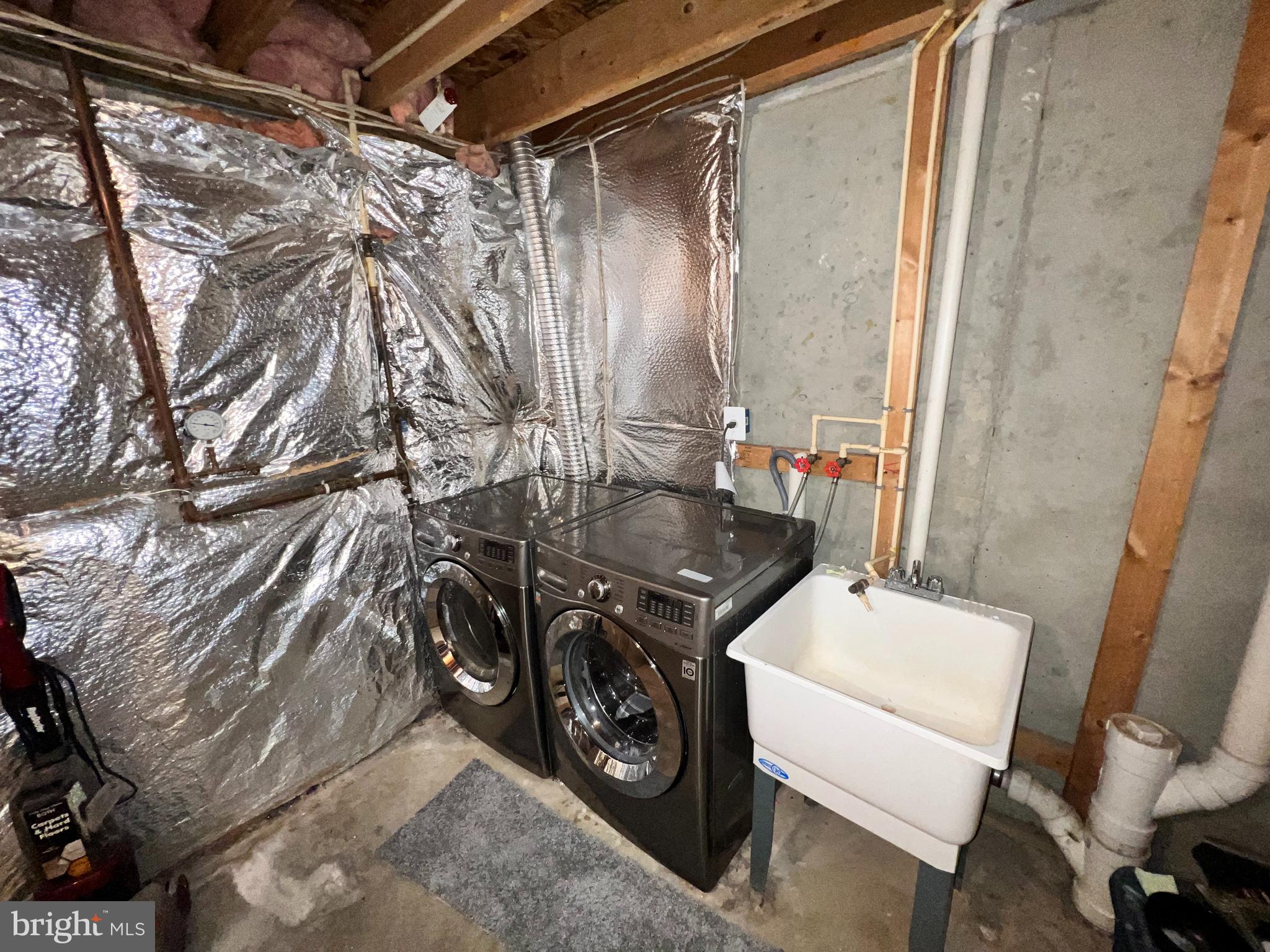 COLLEGE - Residential