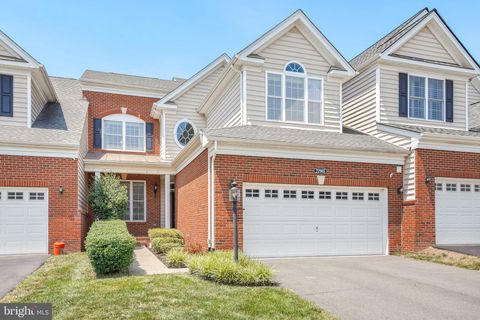 22985 WEYBRIDGE SQUARE ASHBURN VA 20148