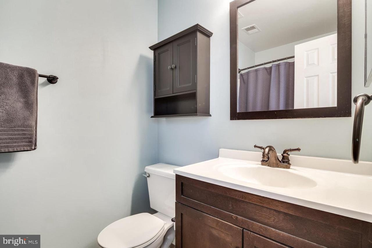 ANNAPOLIS OVERLOOK - Residential