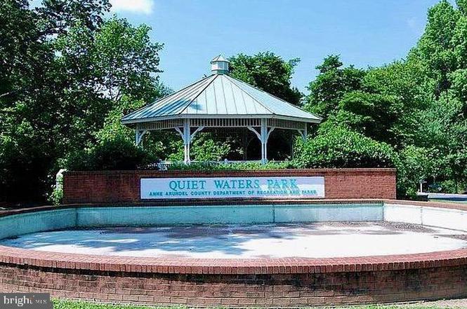 ANNAPOLIS OVERLOOK - Residential