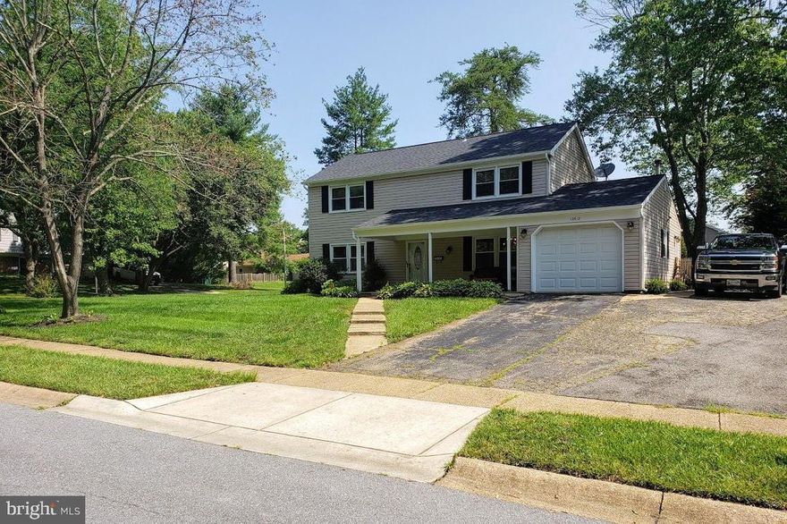 This is a beautiful corner lot Colonial that is in impeccable condition.  Sellers are a giving a gift card to help new owners to purchase new kitchen appliances. Home has newer windows, new roof last year, new air conditioner and new furnace replaced this summer and new hot water heater, new w/w carpet and much much more.  Patio off the kitchen in a fenced backyard ready for that summer cookout.