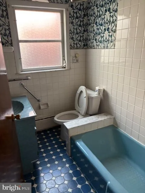 Philadelphia, Pennsylvania 19148, United States, 3 Bedrooms Bedrooms, ,1 BathroomBathrooms,Residential,Pending,206169