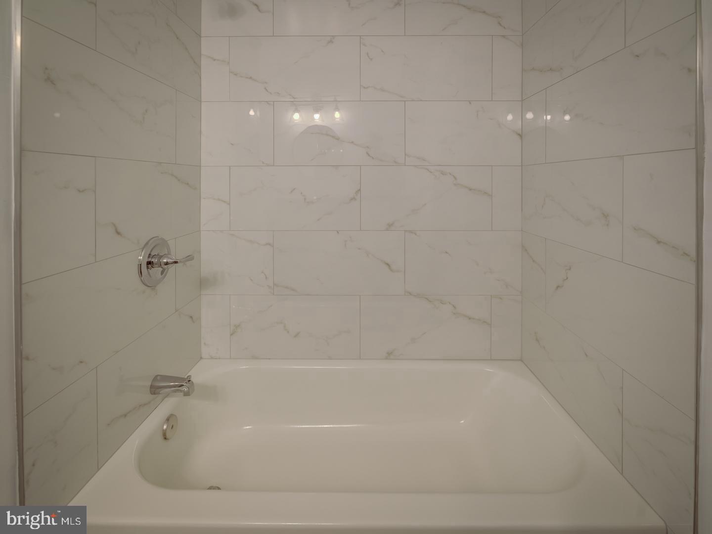 THE MEADOWS - Residential Lease