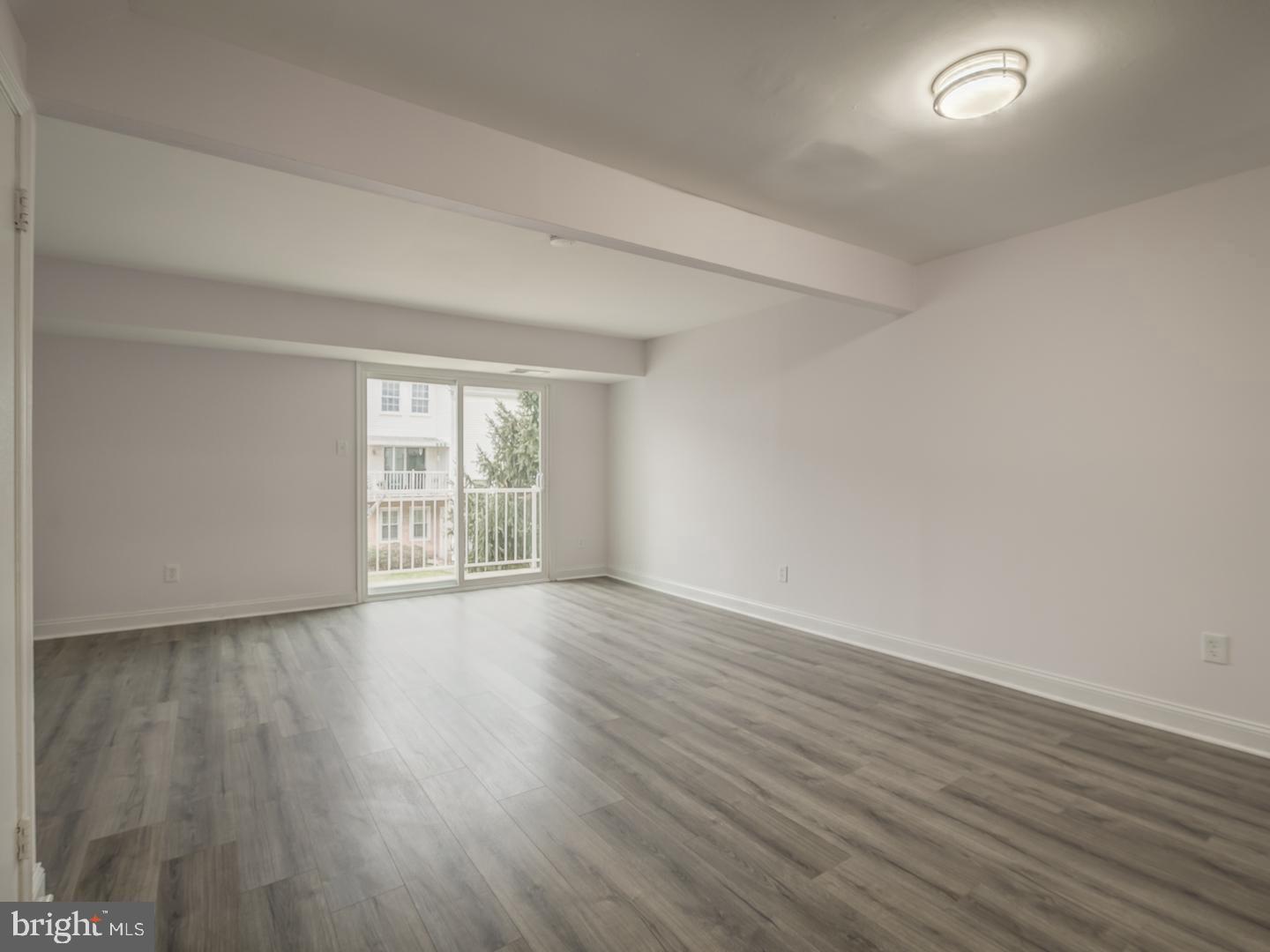 THE MEADOWS - Residential Lease