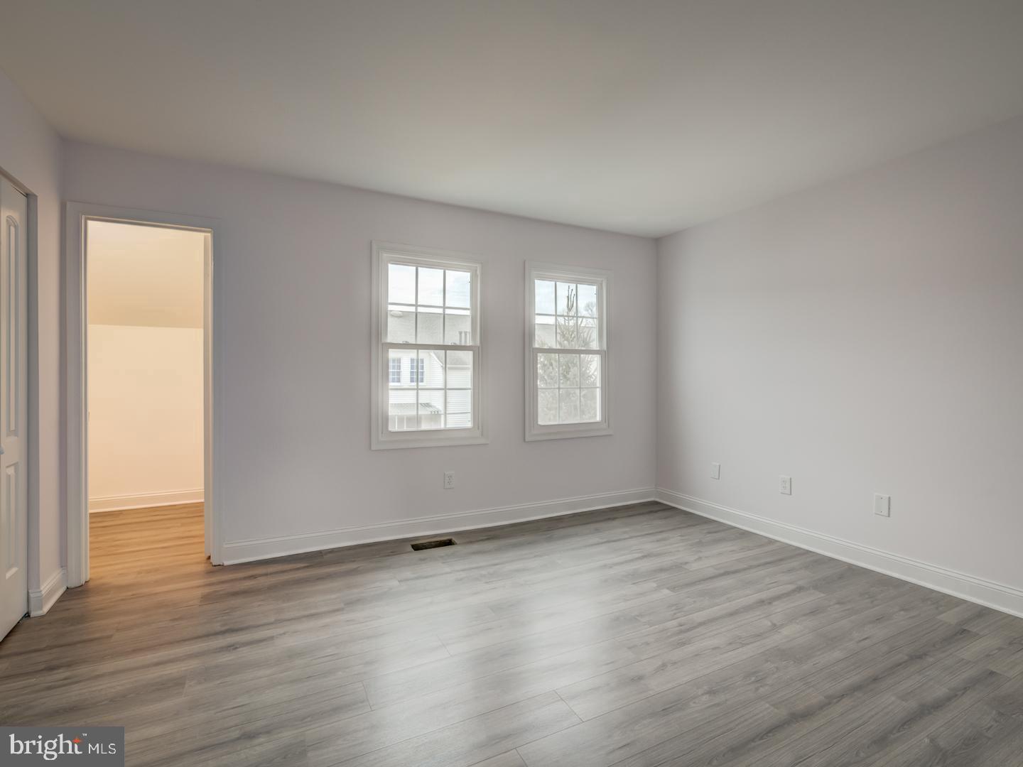 THE MEADOWS - Residential Lease