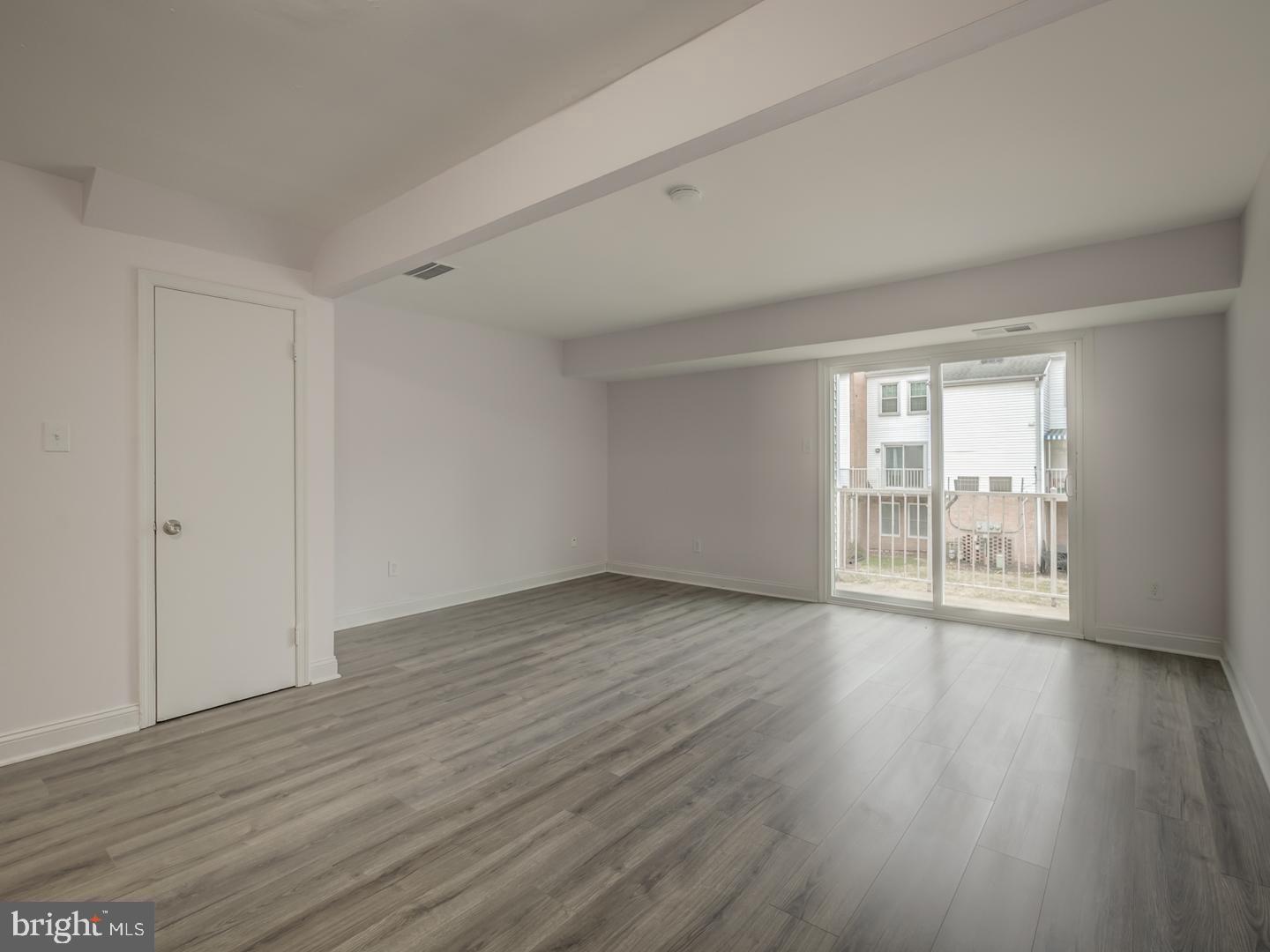 THE MEADOWS - Residential Lease