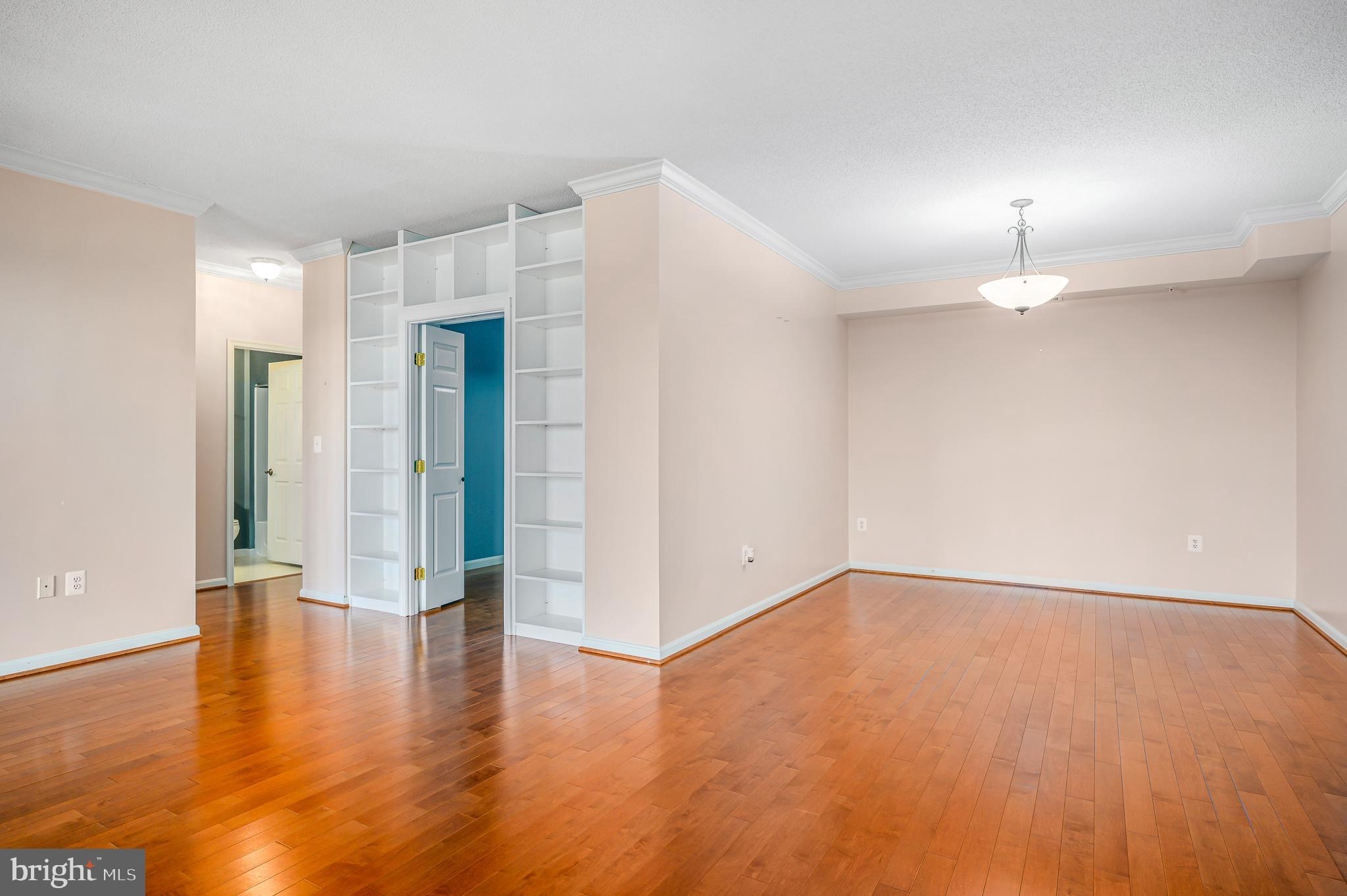 LANSDOWNE WOODS - Residential Lease