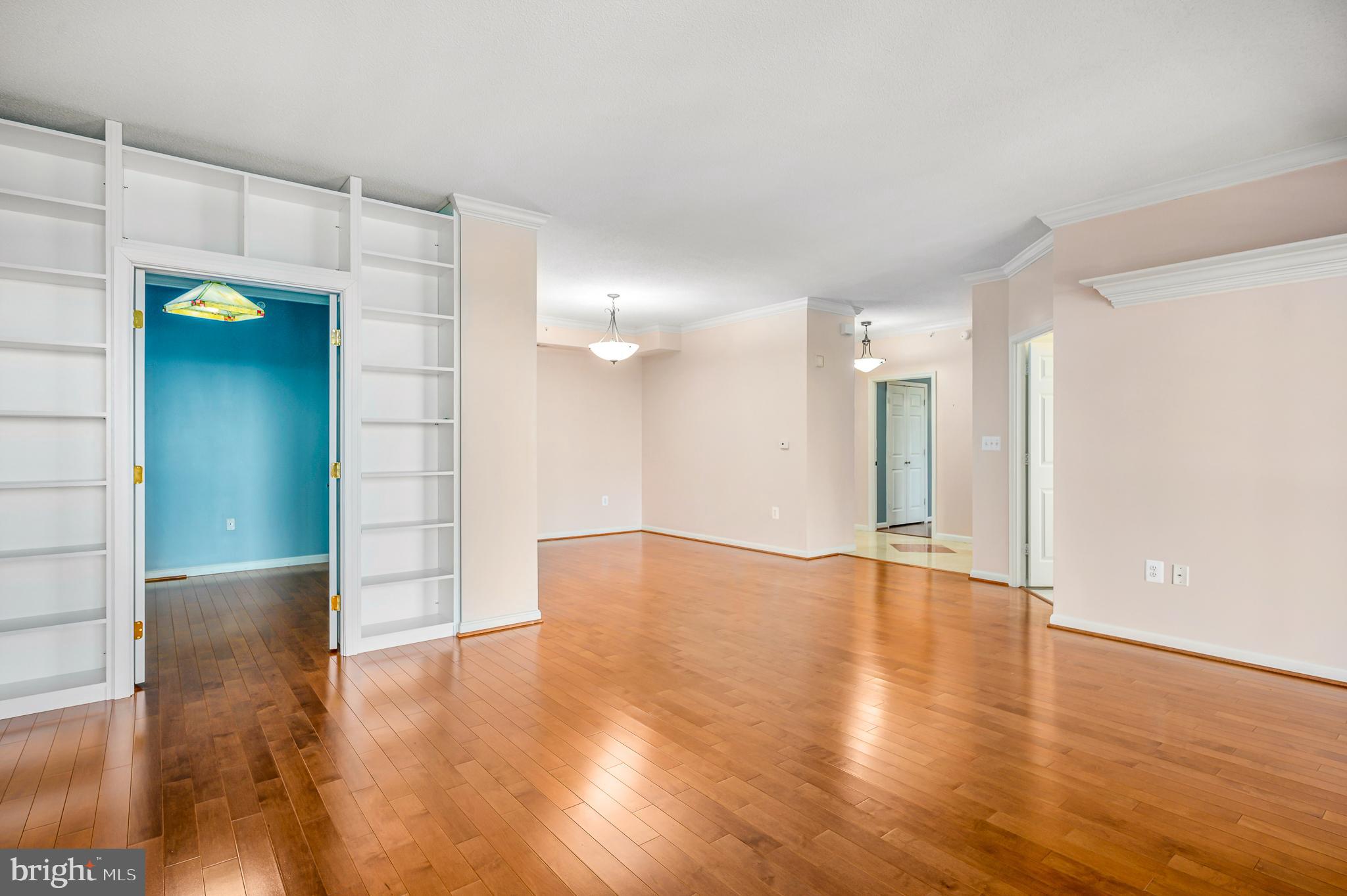 LANSDOWNE WOODS - Residential Lease