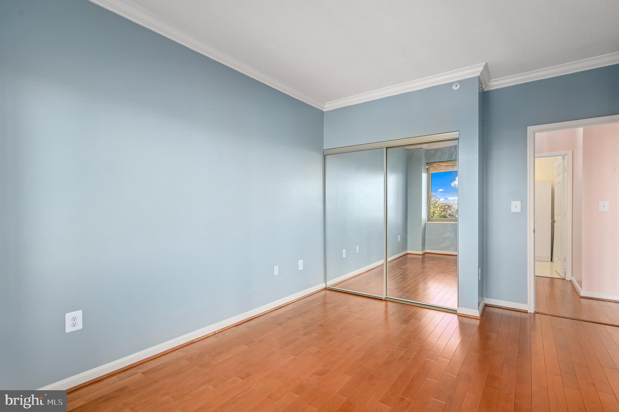 LANSDOWNE WOODS - Residential Lease