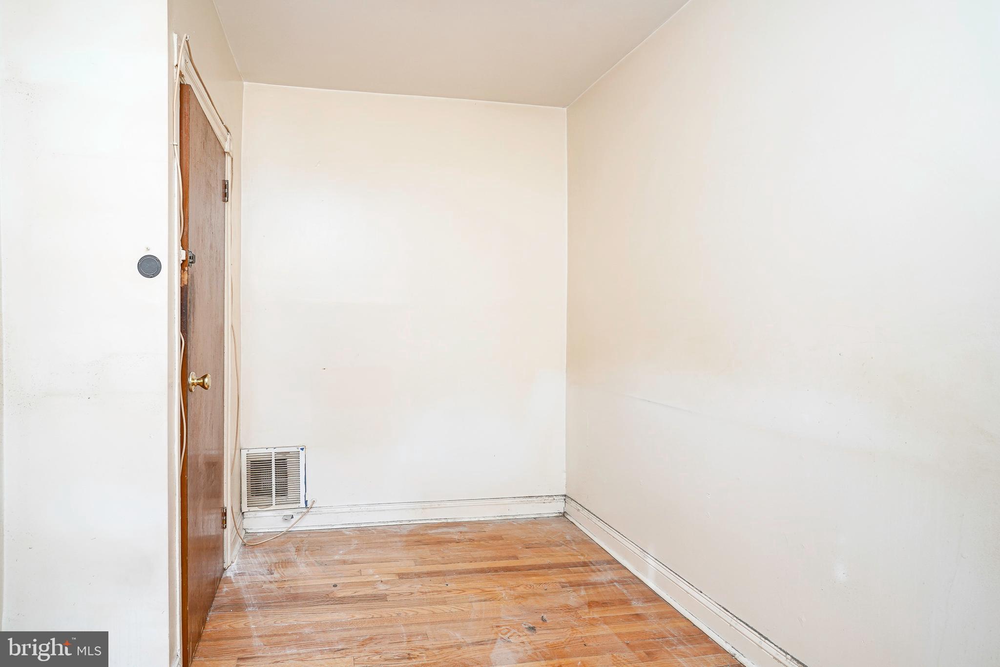 PORT RICHMOND - Residential