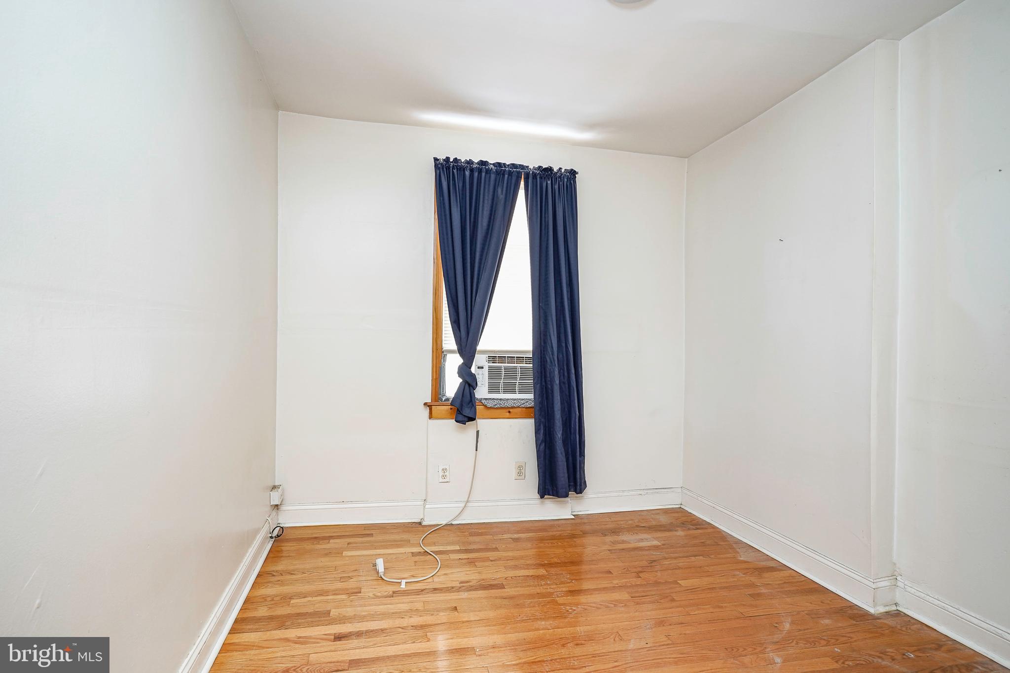 PORT RICHMOND - Residential