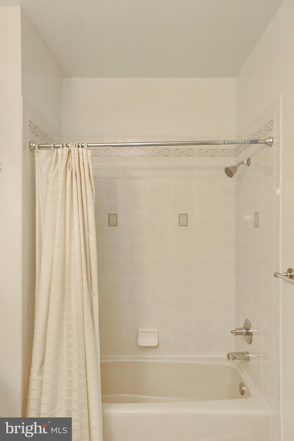 APPLE GROVE ESTATES - Residential