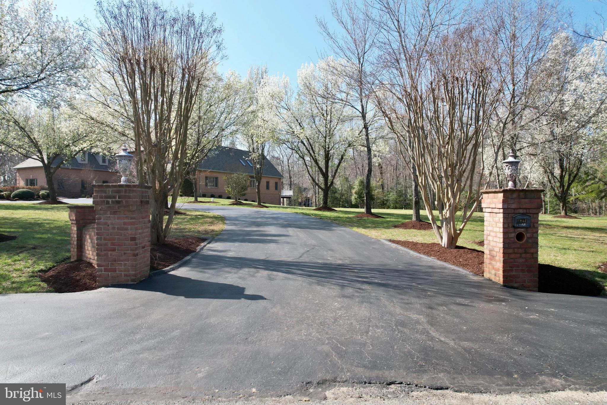 APPLE GROVE ESTATES - Residential