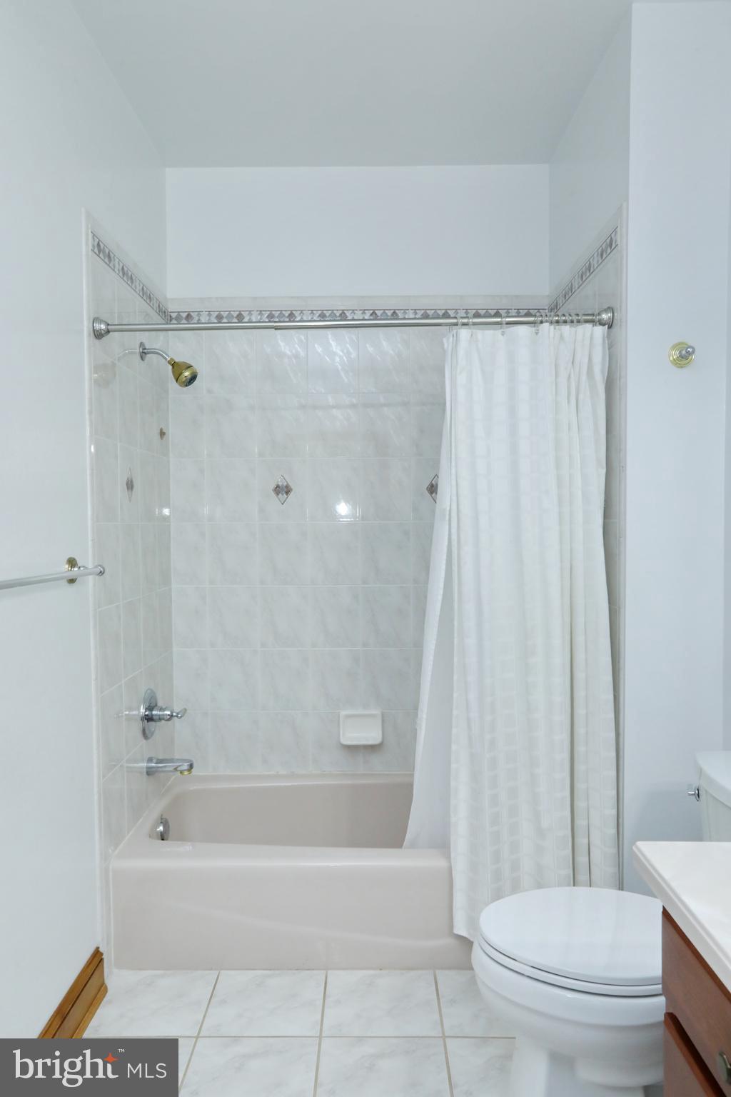 APPLE GROVE ESTATES - Residential