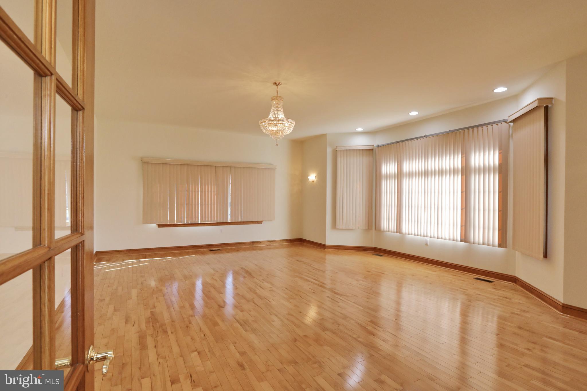 APPLE GROVE ESTATES - Residential