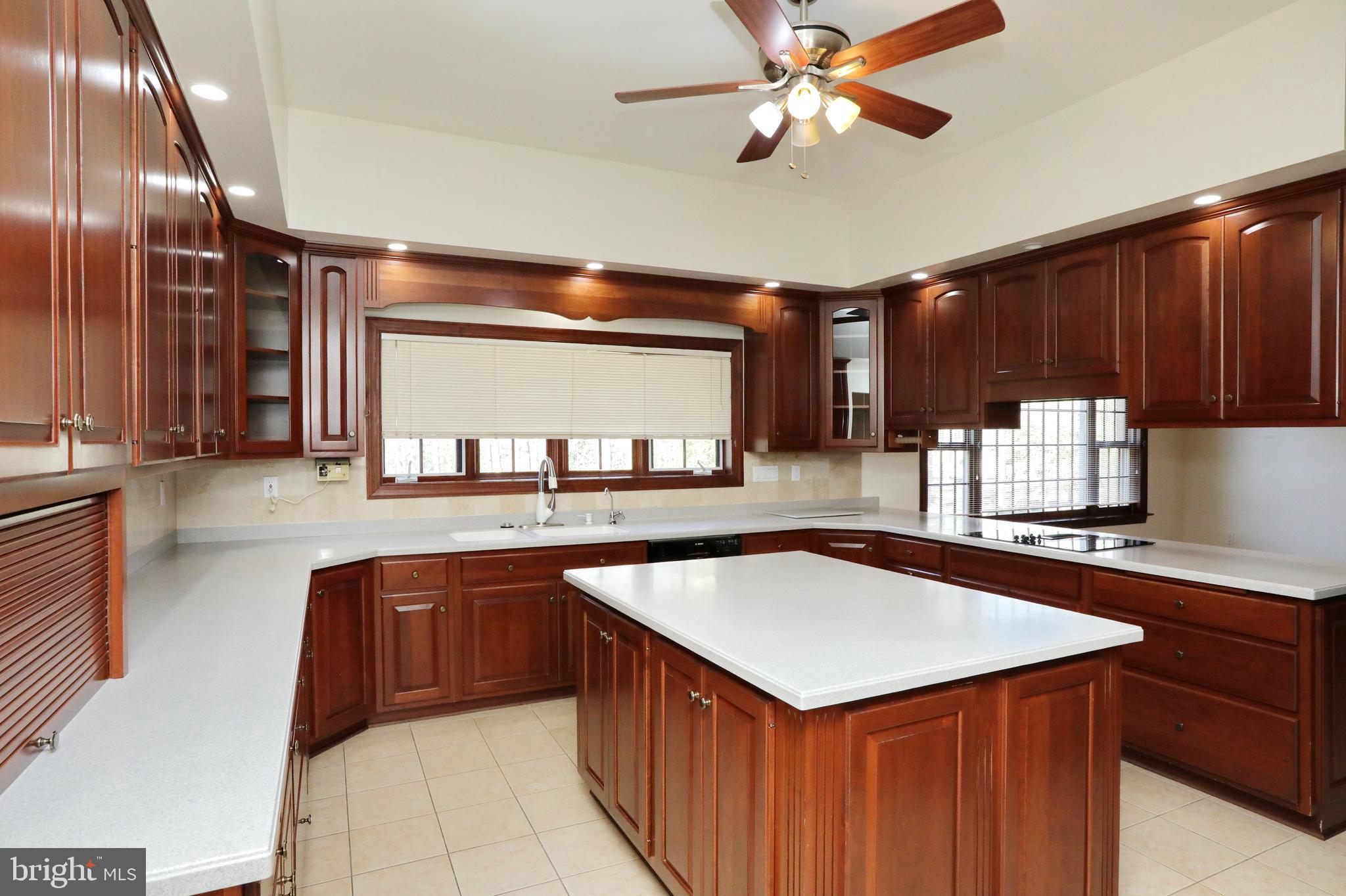 APPLE GROVE ESTATES - Residential