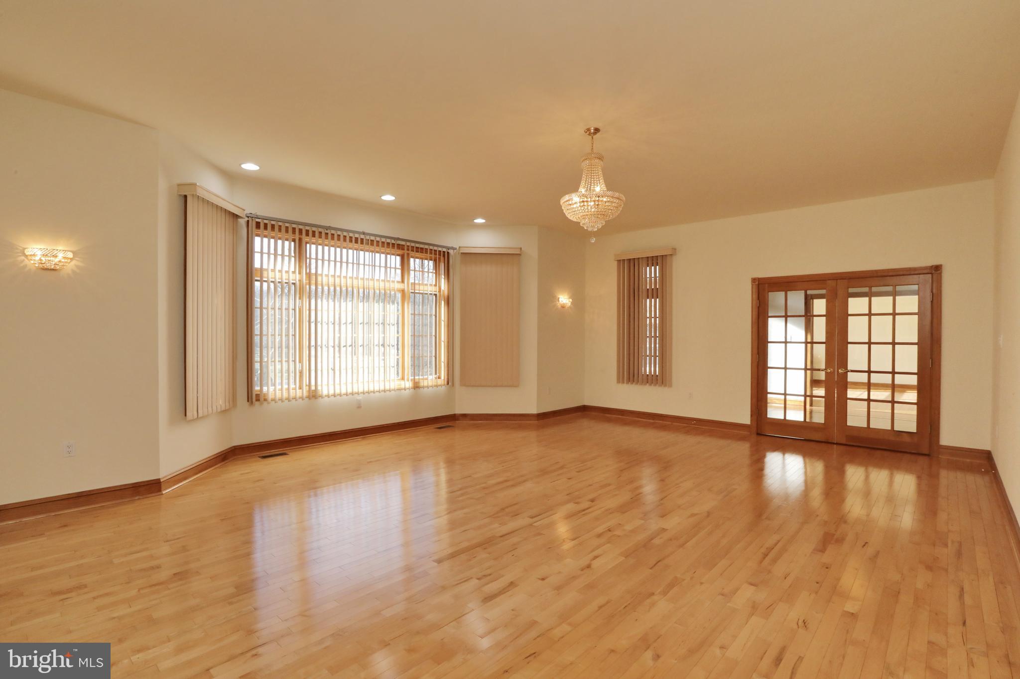 APPLE GROVE ESTATES - Residential