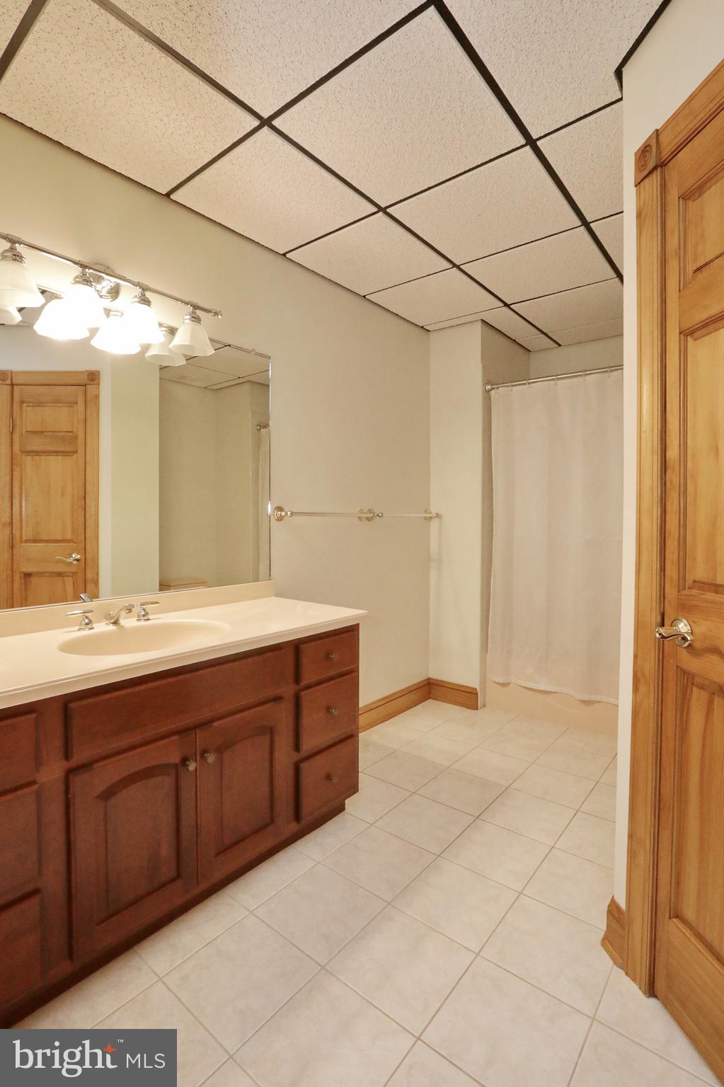 APPLE GROVE ESTATES - Residential