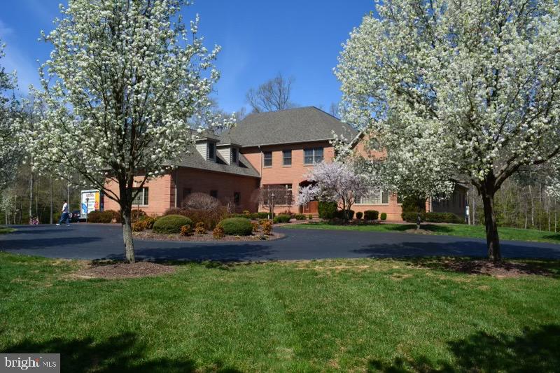 APPLE GROVE ESTATES - Residential