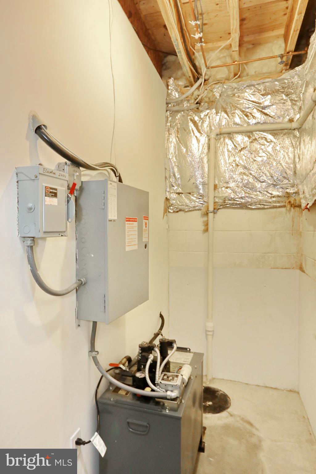 APPLE GROVE ESTATES - Residential