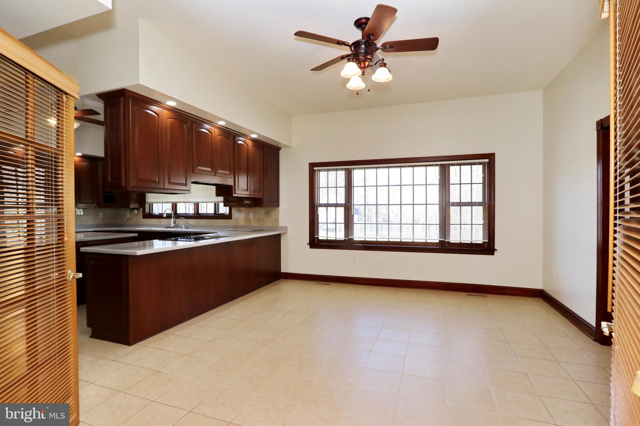 APPLE GROVE ESTATES - Residential