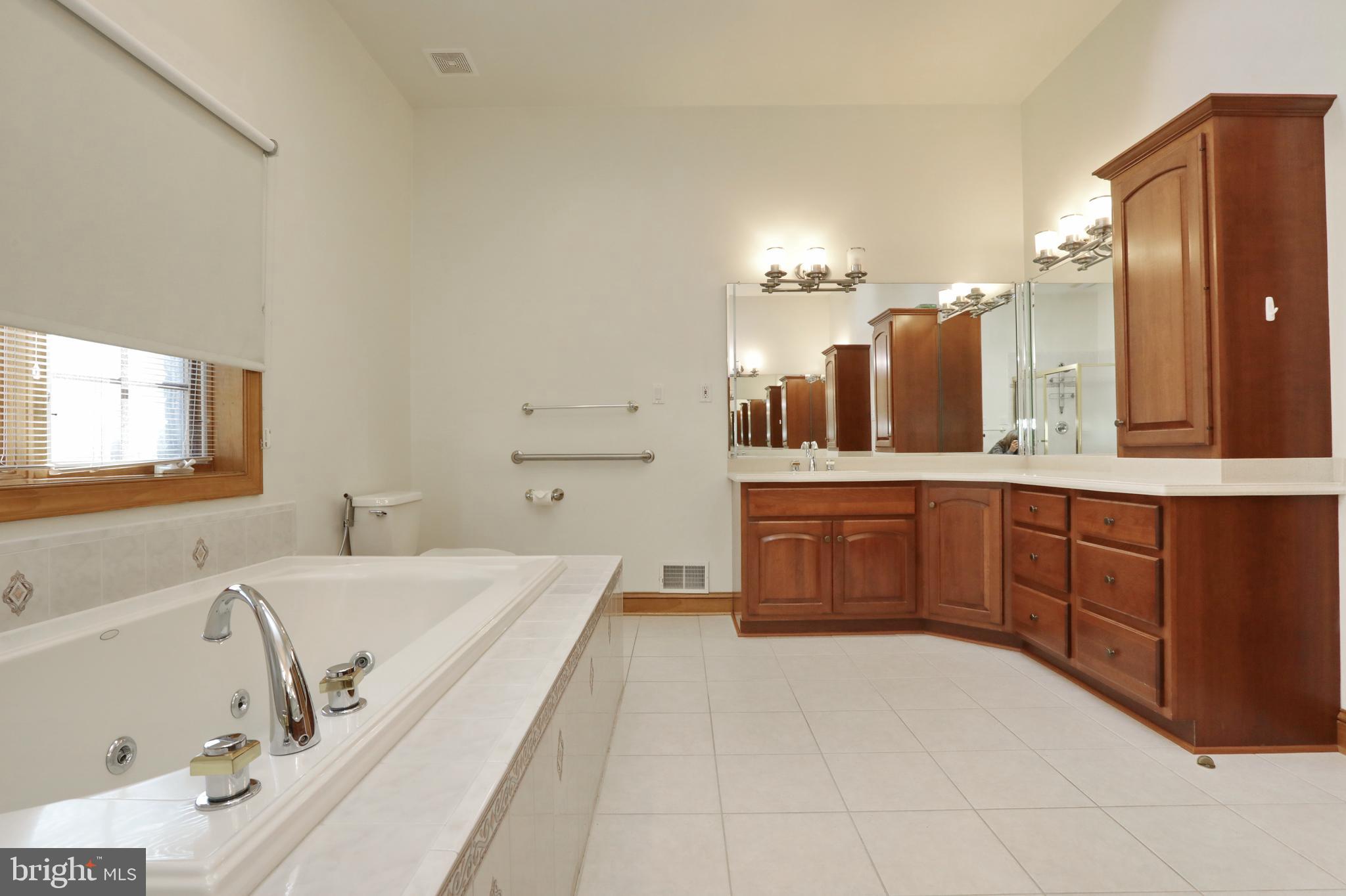 APPLE GROVE ESTATES - Residential