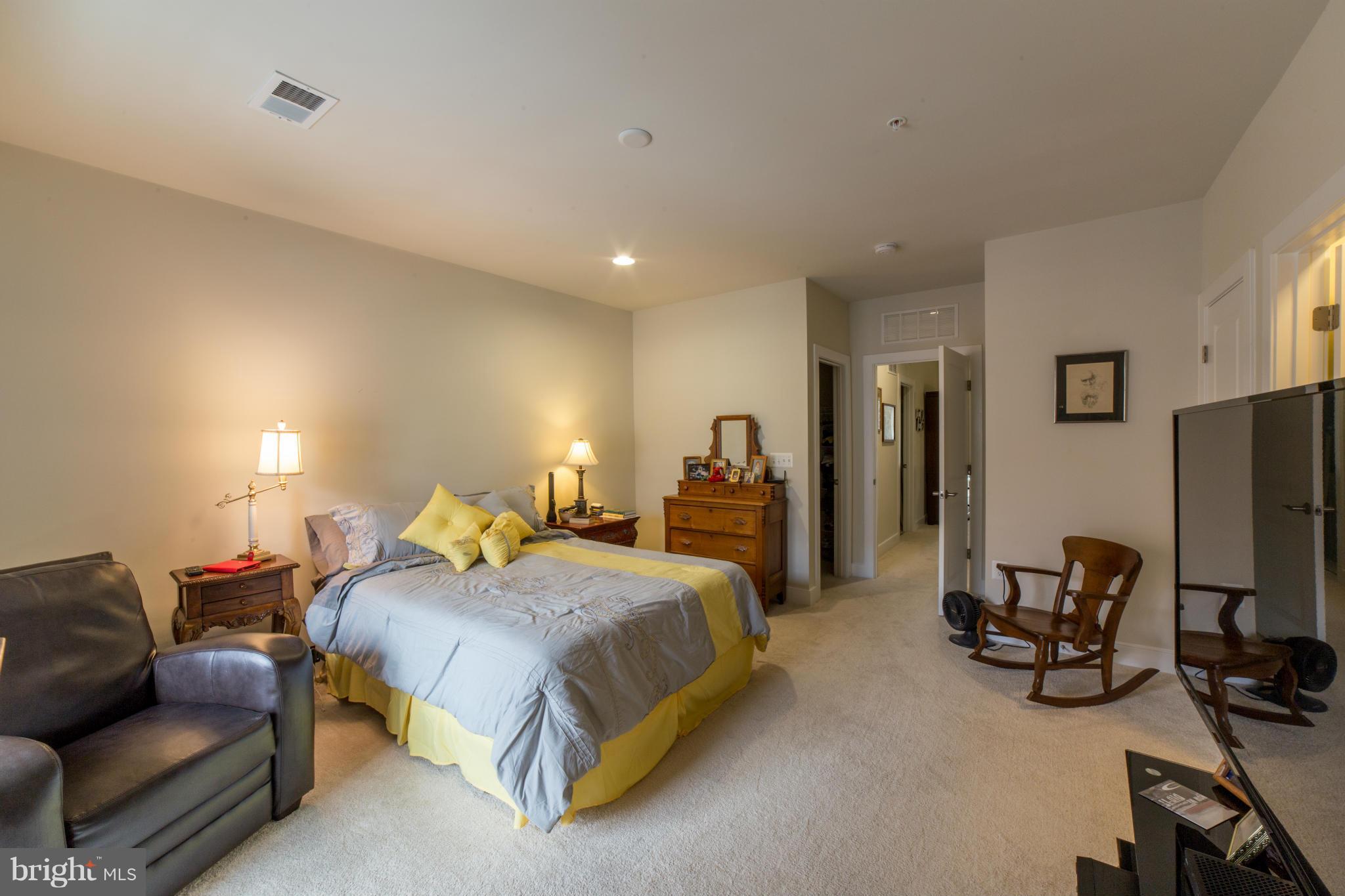 POTOMAC YARD - Residential Lease