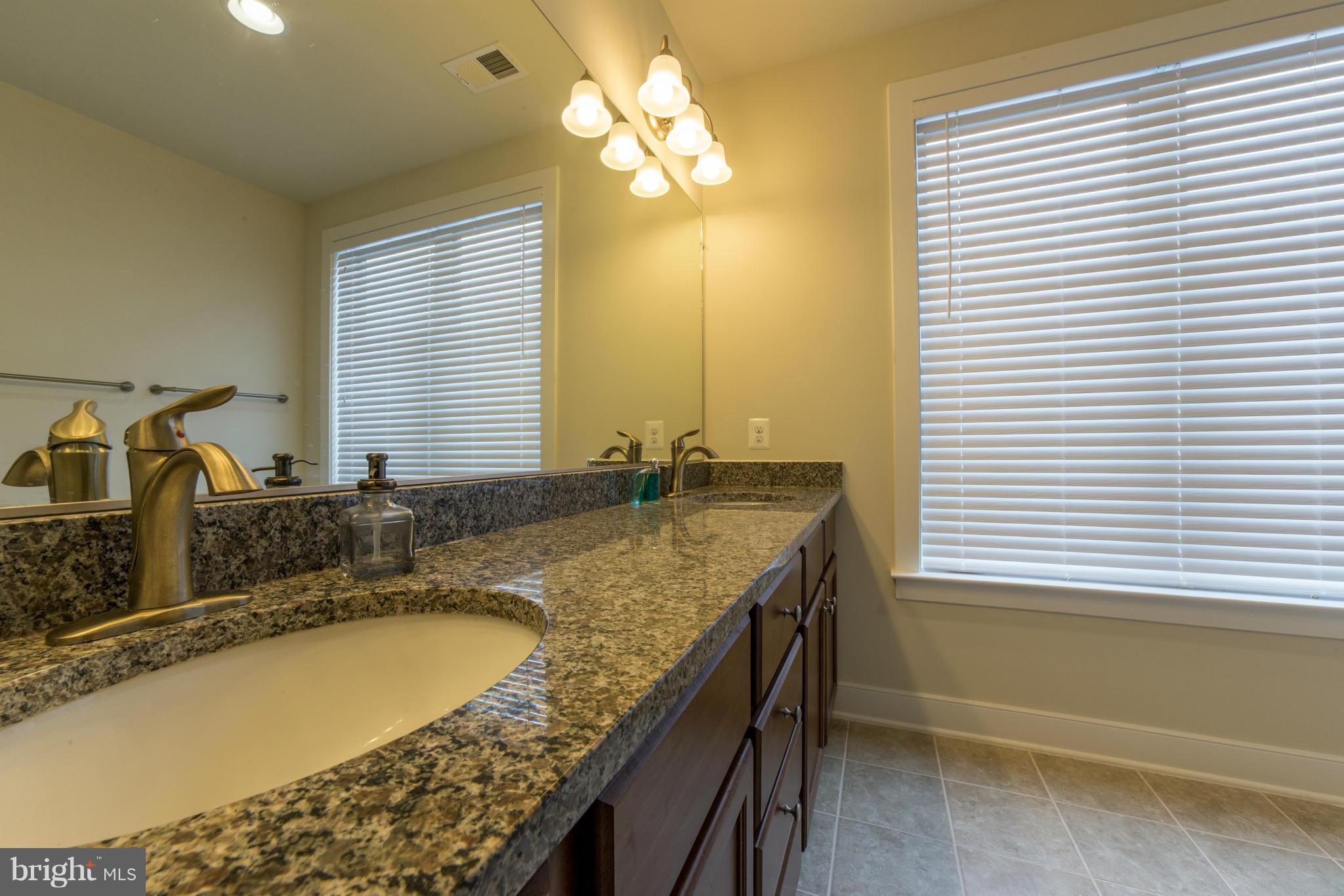 POTOMAC YARD - Residential Lease