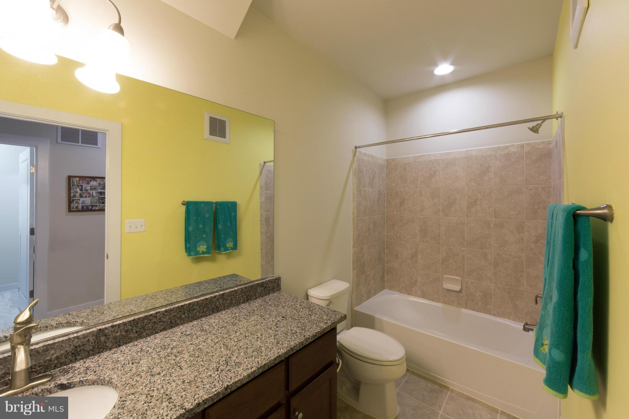 POTOMAC YARD - Residential Lease