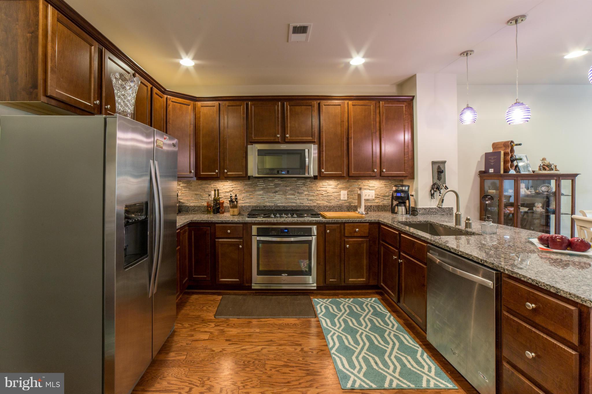 POTOMAC YARD - Residential Lease