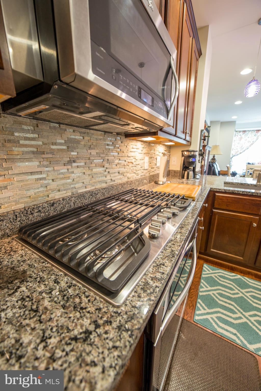 POTOMAC YARD - Residential Lease