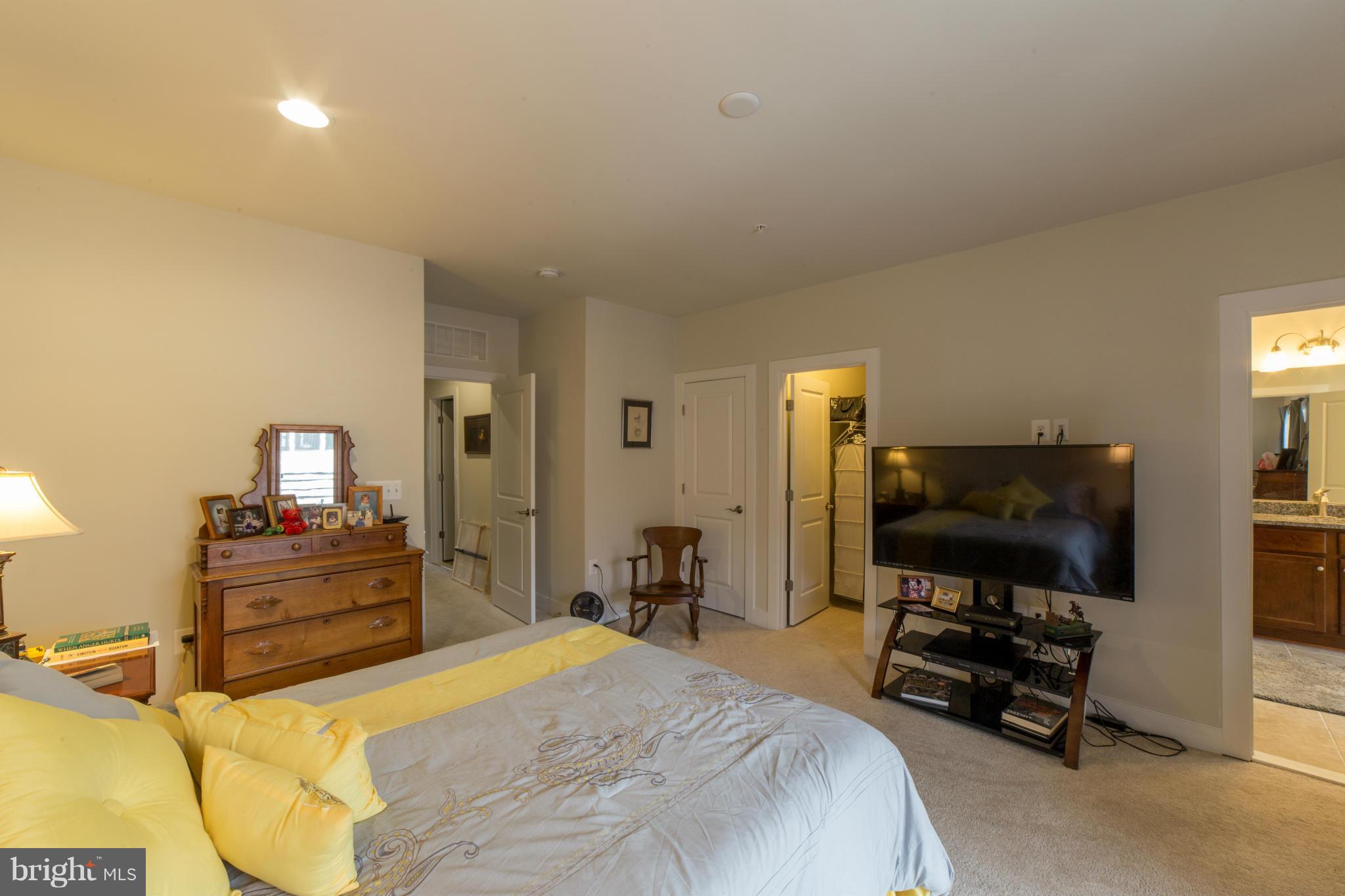 POTOMAC YARD - Residential Lease