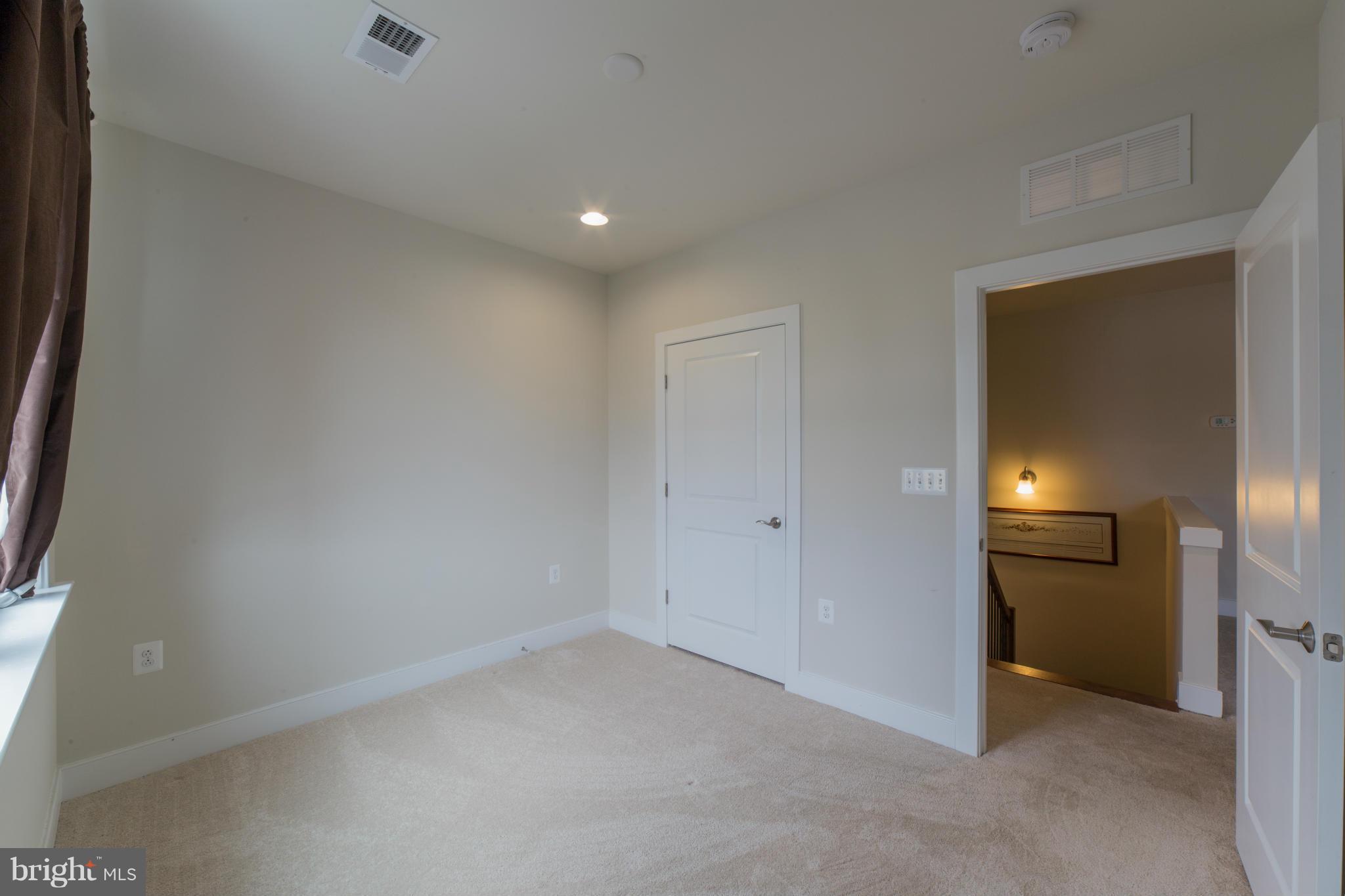 POTOMAC YARD - Residential Lease