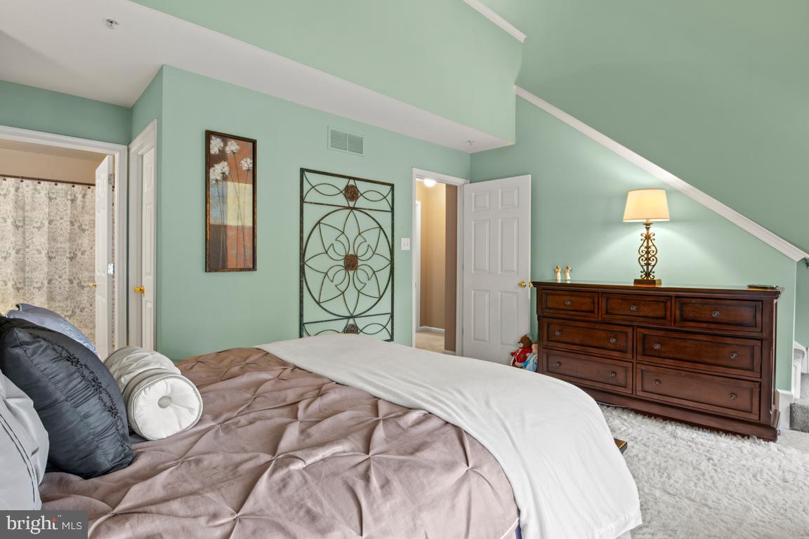 BRADFORD GREENE - Residential