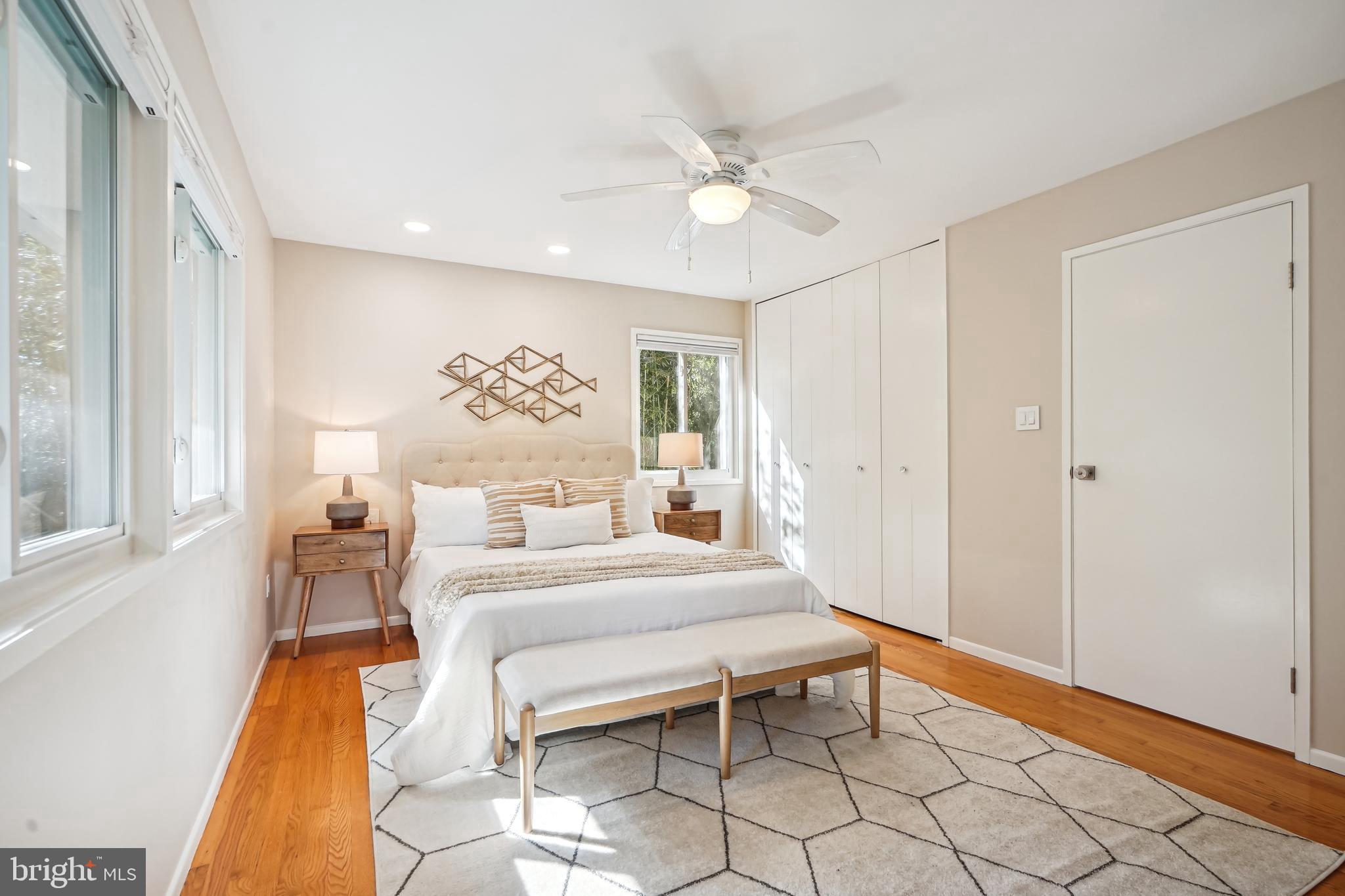 CARDEROCK SPRINGS - Residential