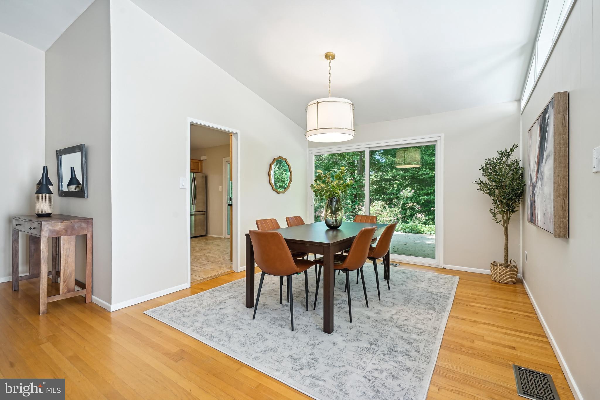 CARDEROCK SPRINGS - Residential