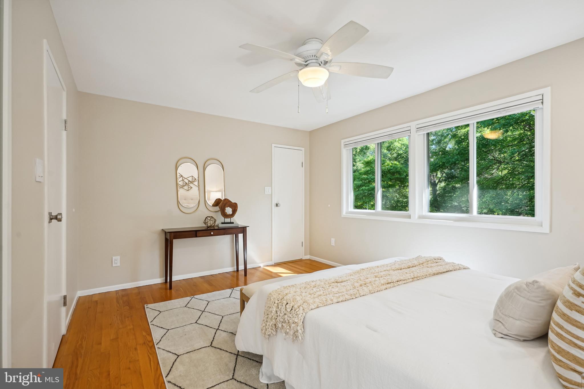 CARDEROCK SPRINGS - Residential