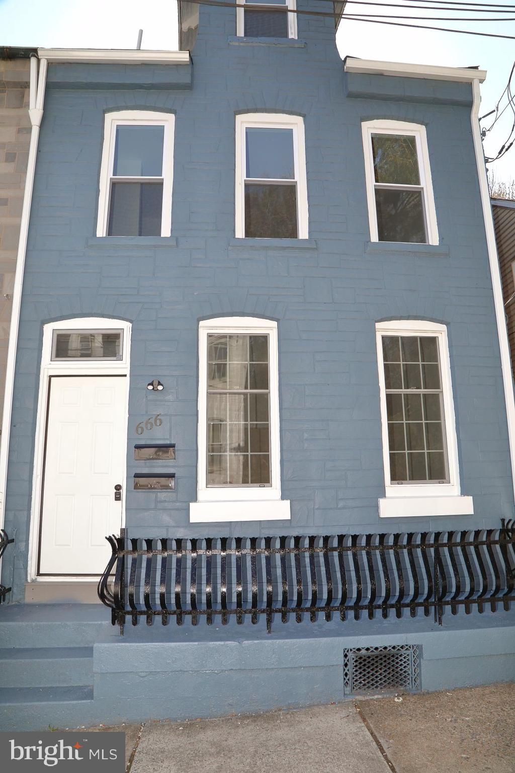 Photo of 666 Saint Joseph Street, LANCASTER, PA 17603 (MLS # PALA2066954)