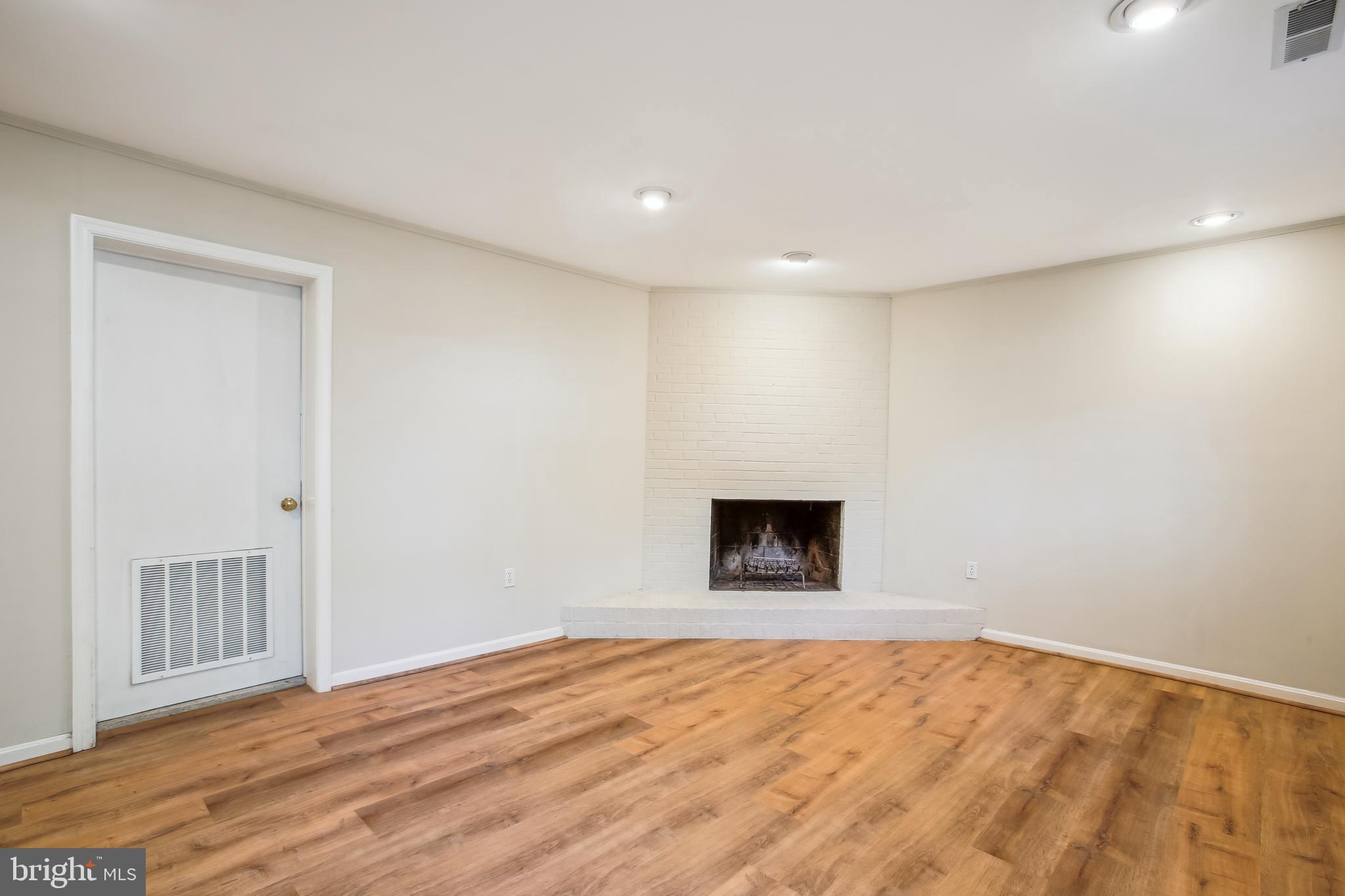 STRATFORD LANDING - Residential