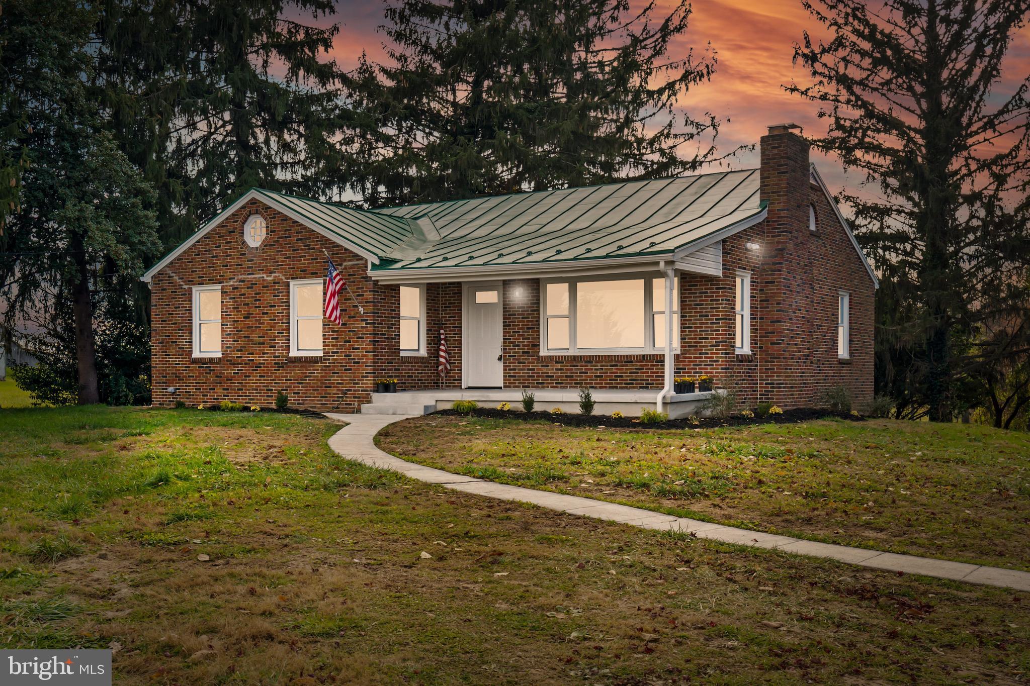 HAMPSTEAD - Residential