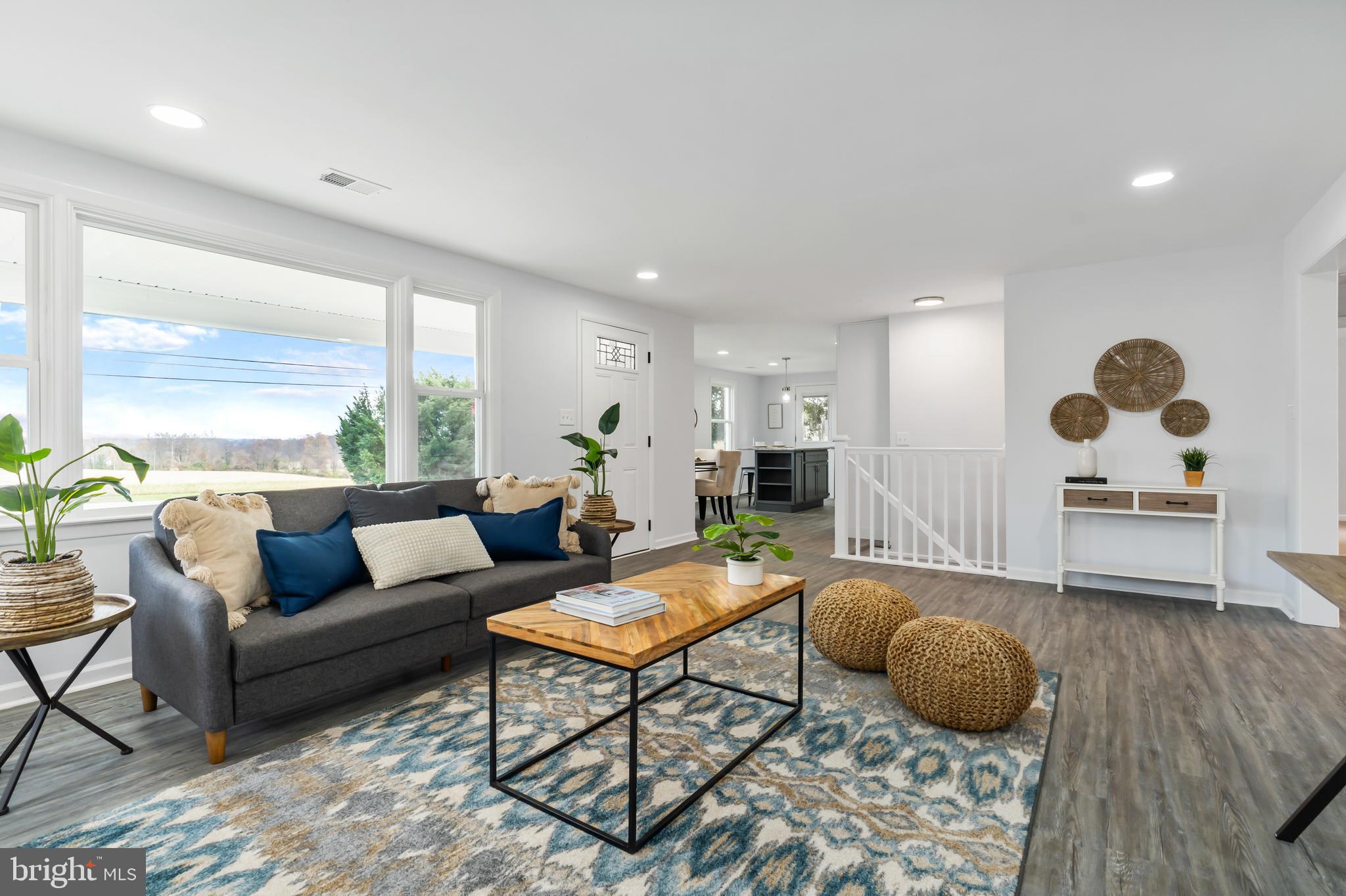 HAMPSTEAD - Residential