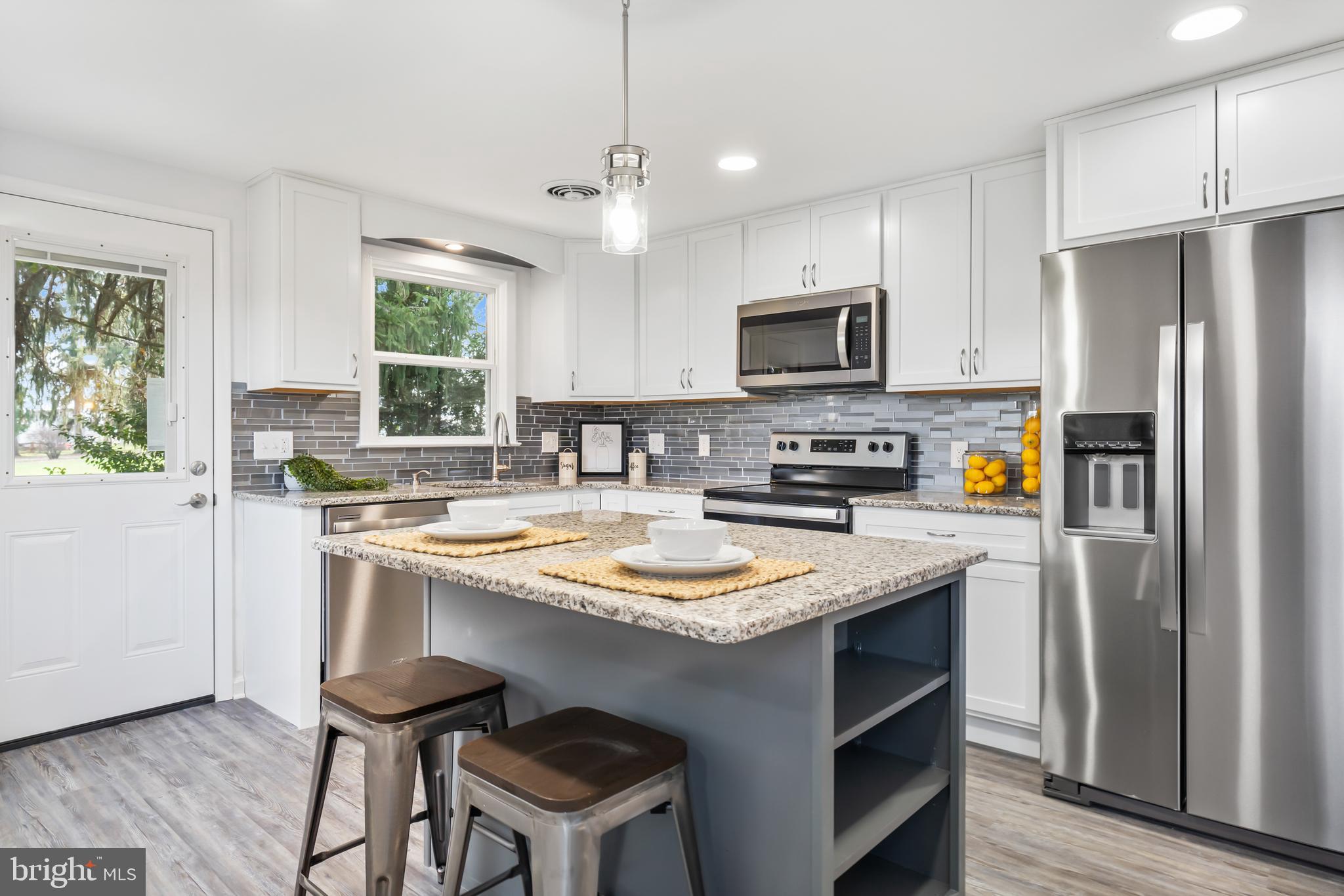 HAMPSTEAD - Residential