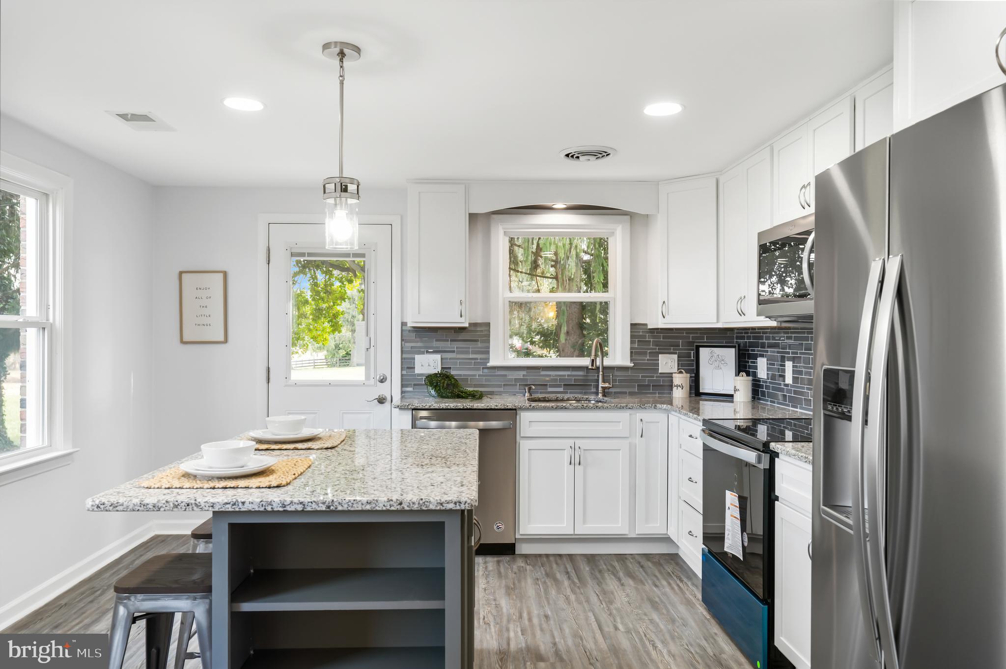 HAMPSTEAD - Residential